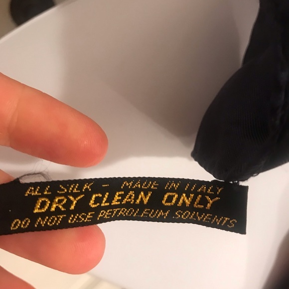 Dunhill Taylor’s all silk oversized scarf  Italy - Picture 3 of 6